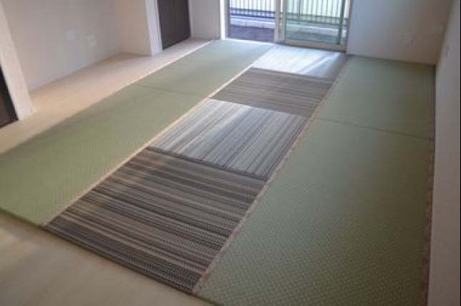 茶色とグリーンの畳